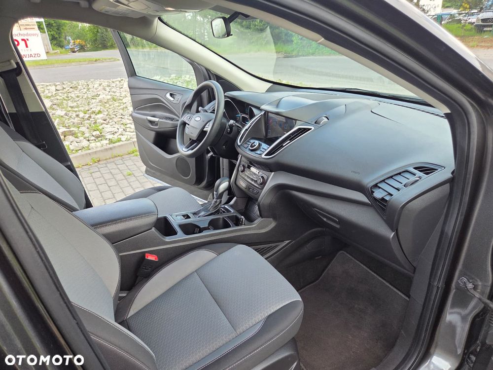 Ford Kuga - 27