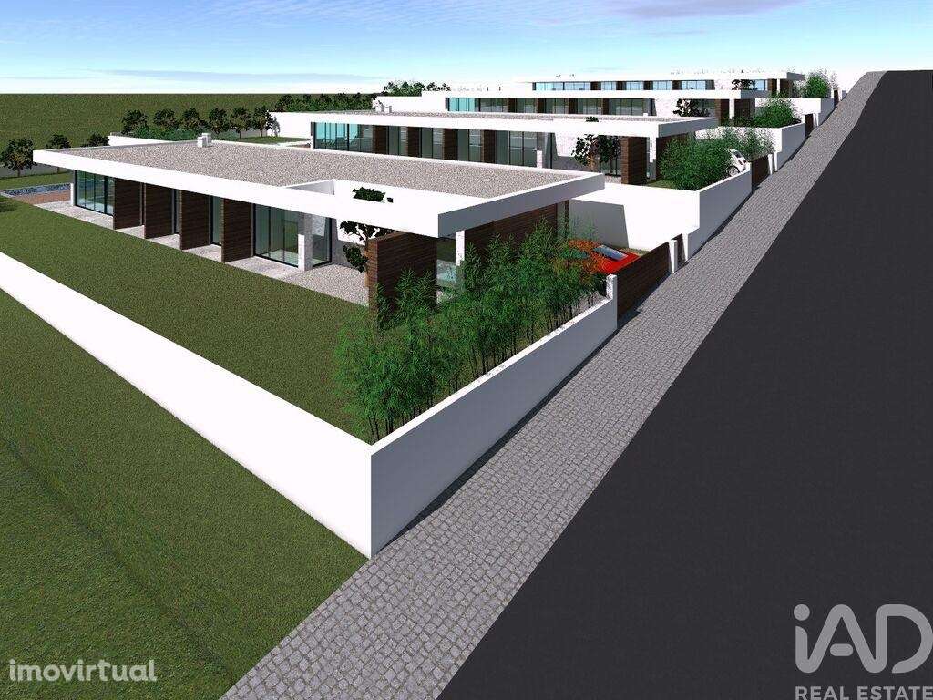 Casa / Villa T4 em Évora de Alcobaça de 196,2 m2 - Grande imagem: 4/21