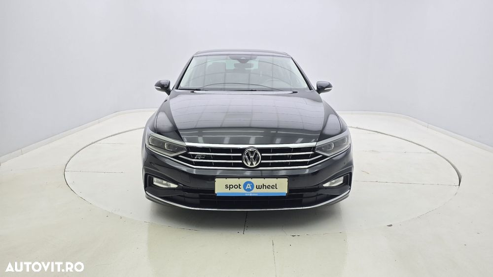 Volkswagen Passat 2.0 TDI DSG Comfortline - 2
