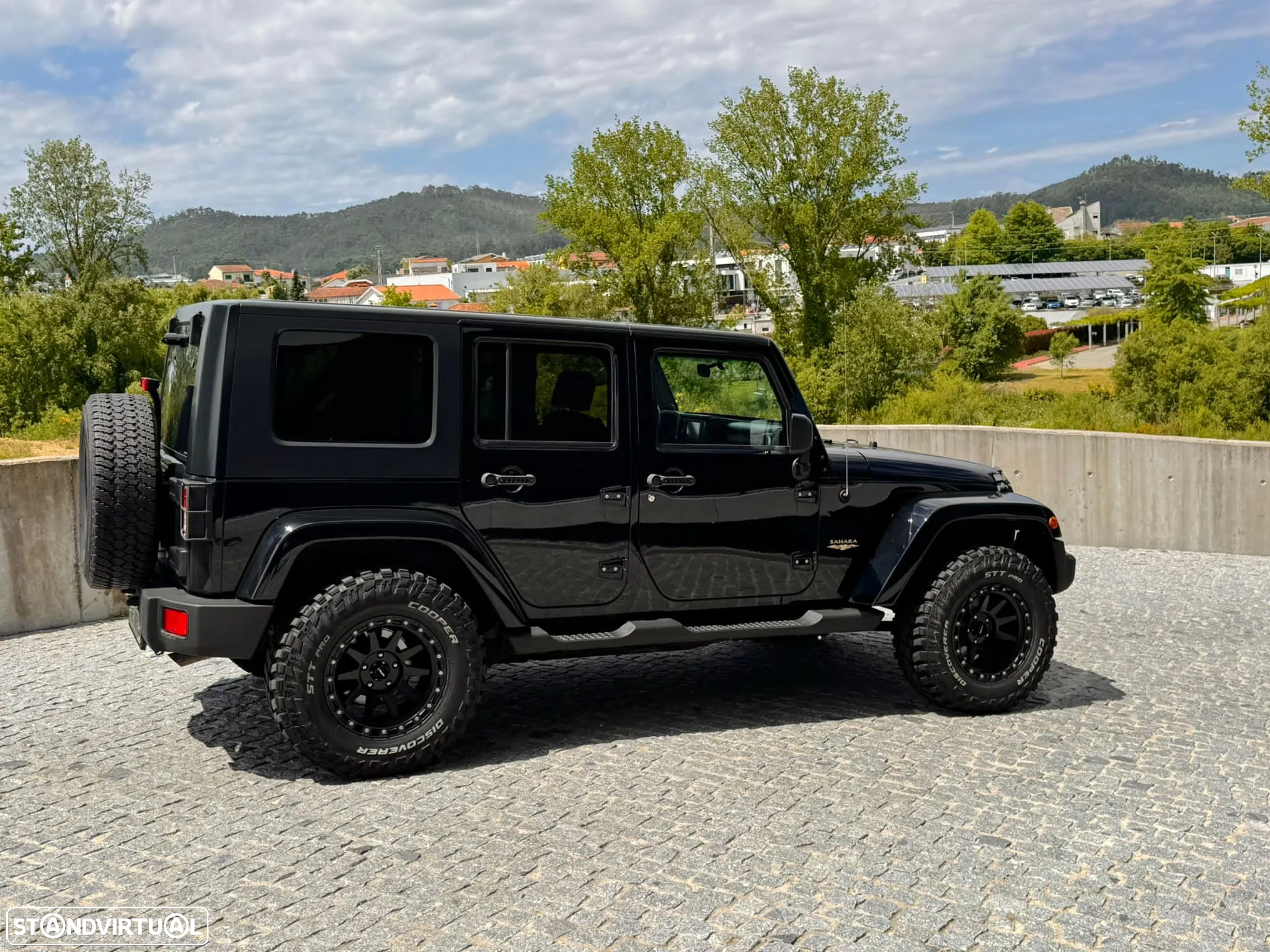 Jeep Wrangler Unlimited 2.8 CRD DPF Auto Sahara - 13