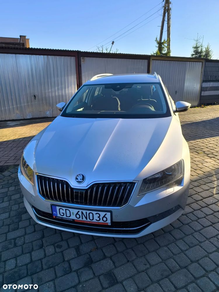Skoda Superb 2.0 TDI SCR 4x4 Style DSG - 1