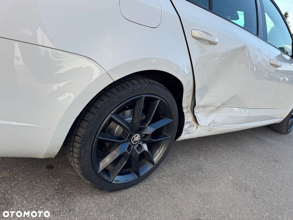 Skoda Octavia 2.0 TDI (Green tec) DSG RS - 8