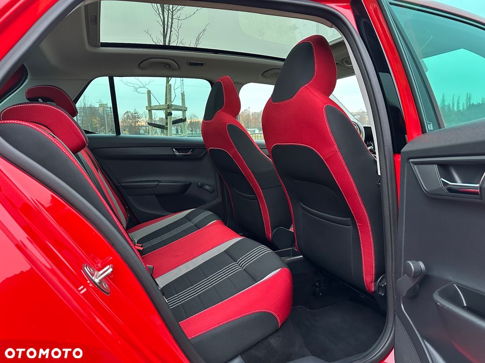 Skoda Fabia 1.2 TSI Monte Carlo - 13