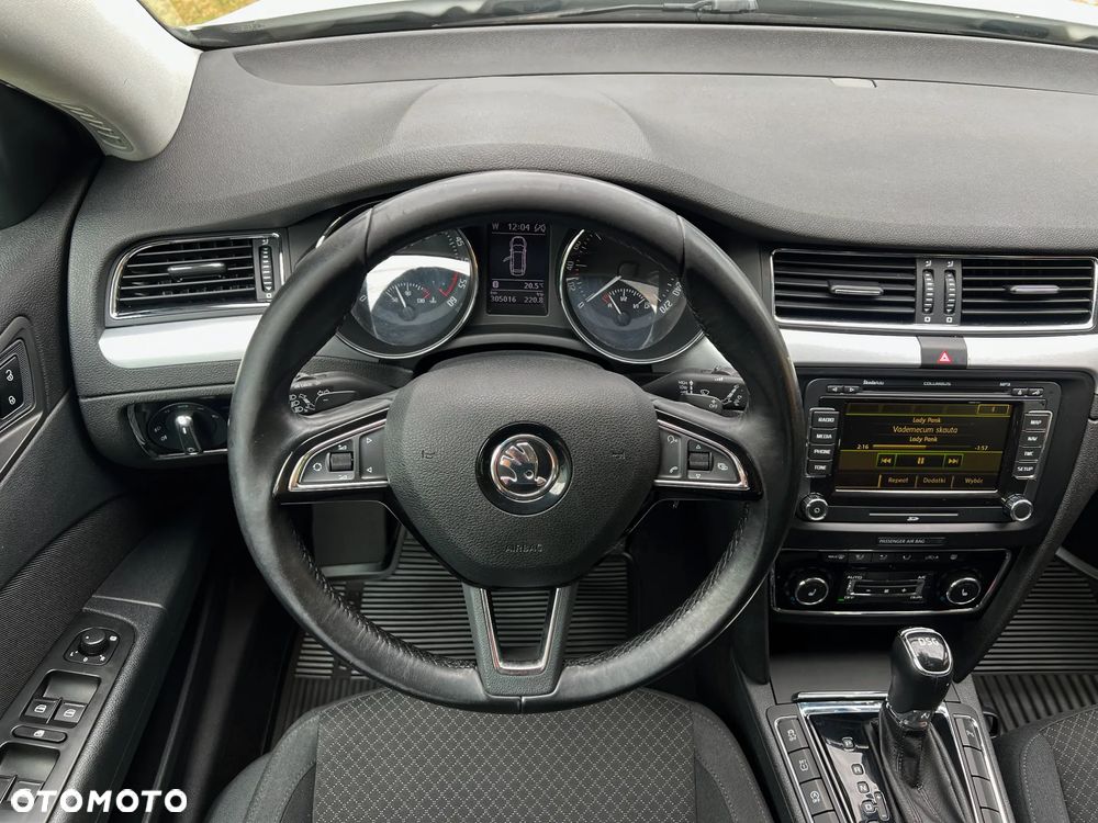 Skoda Superb 2.0 TDI DSG Ambition - 19