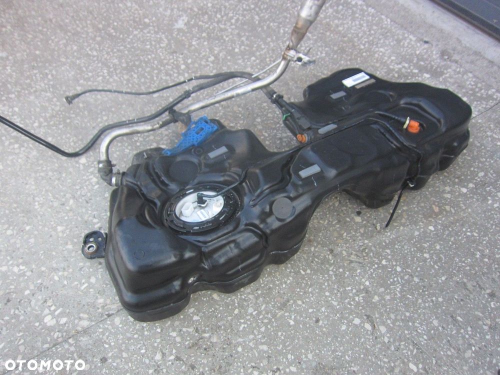 VOLVO XC60 XC 60 II BAK PALIWA ZBIORNIK POMPA 2.0 T5 BENZYNA USA 31372614 - 5