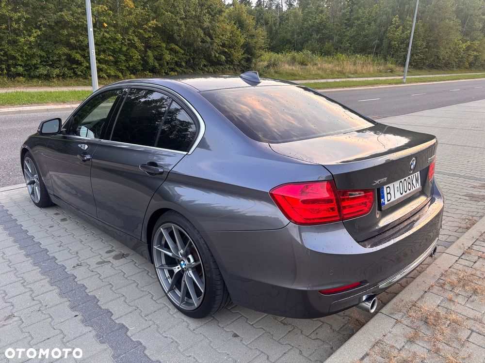 BMW Seria 3 335i xDrive Luxury Line - 3