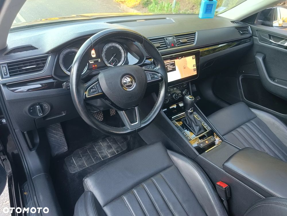 Skoda Superb 2.0 TDI DSG Premium Edition - 8