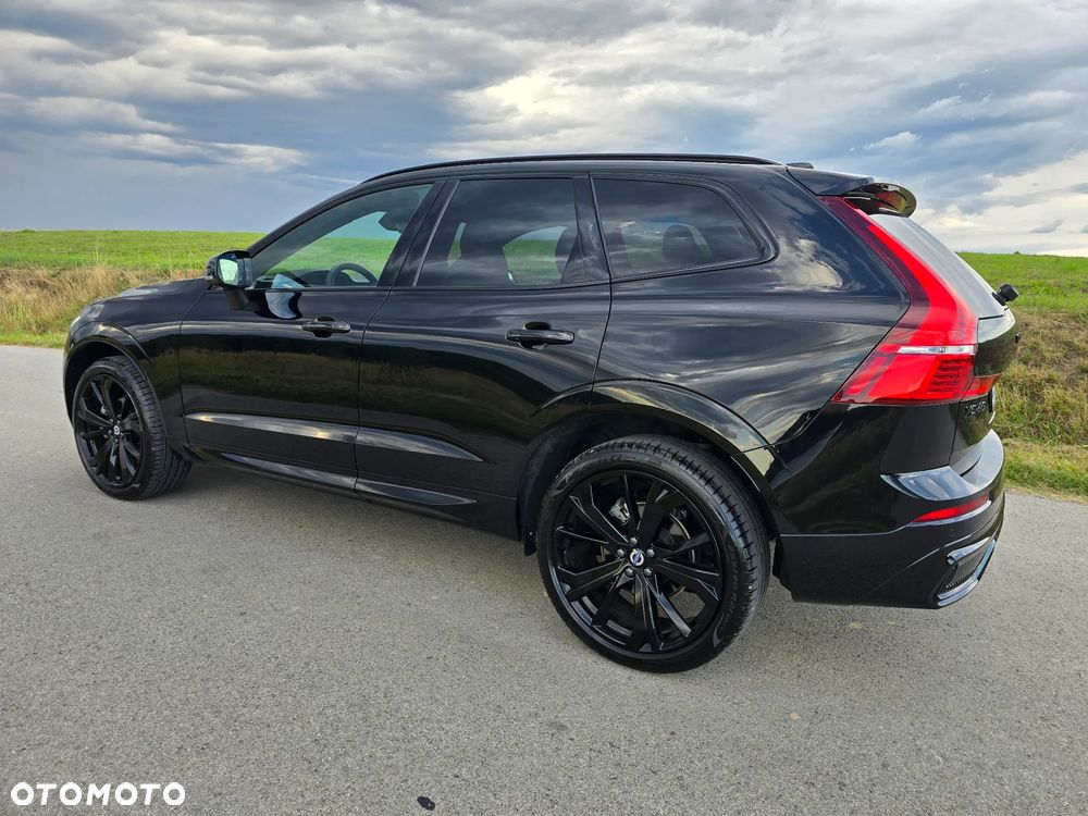 Volvo XC 60 B5 B AWD Plus Dark - 18