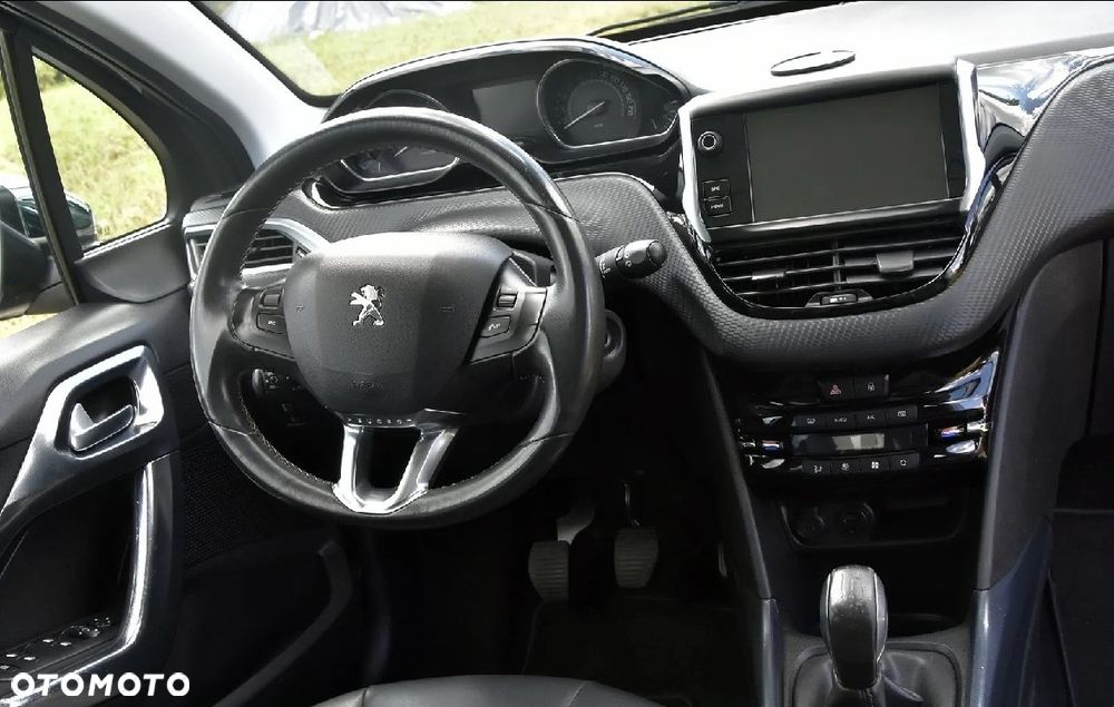 Peugeot 2008 1.2 VTi Allure - 30
