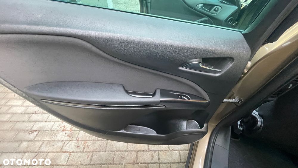 Opel Zafira Tourer 1.4 Turbo Style - 28