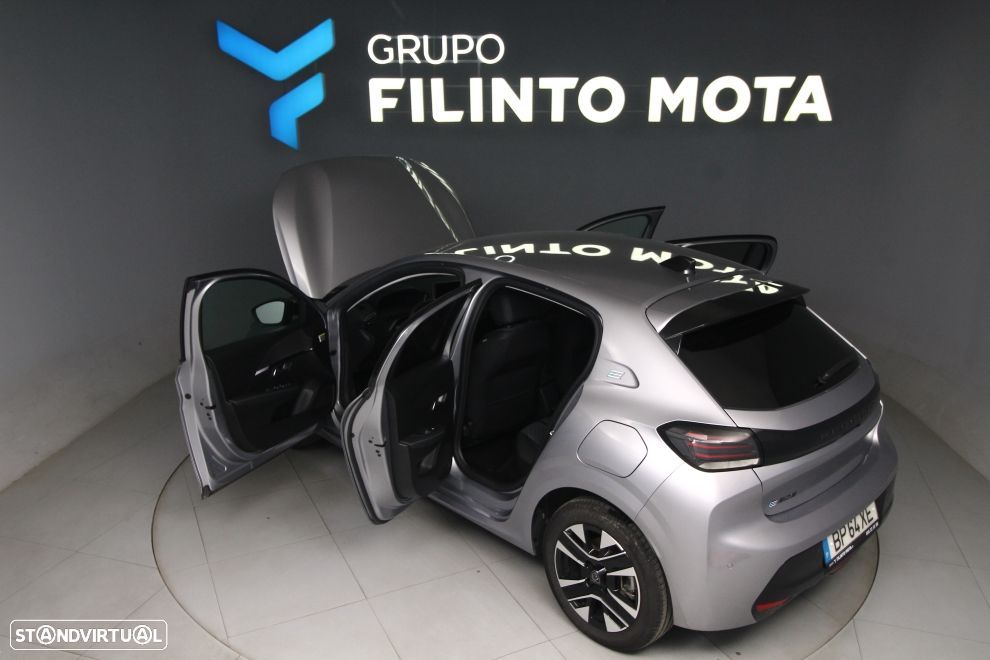 Peugeot e-208 51 kWh Allure - 11