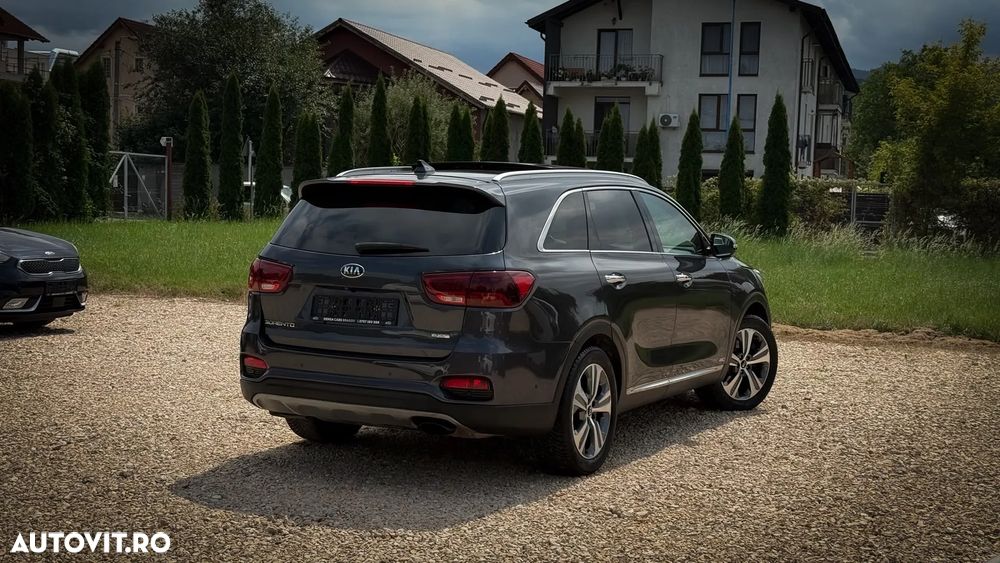 Kia Sorento 2.0 DSL 8AT 4x4 Cosmo - 4