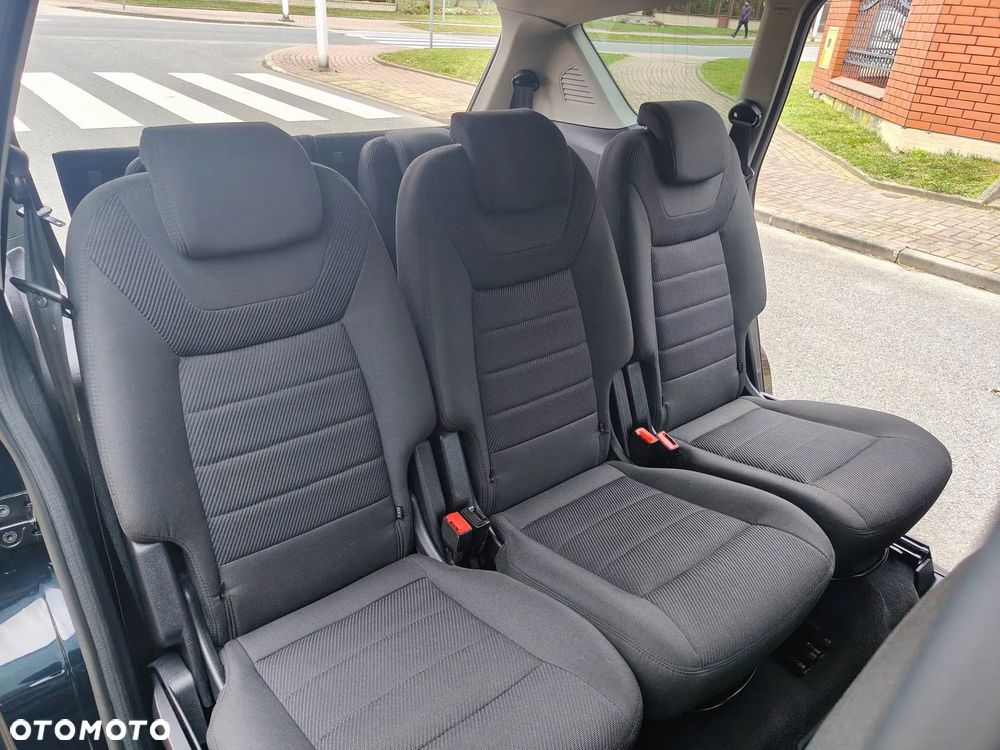 Ford S-Max - 19