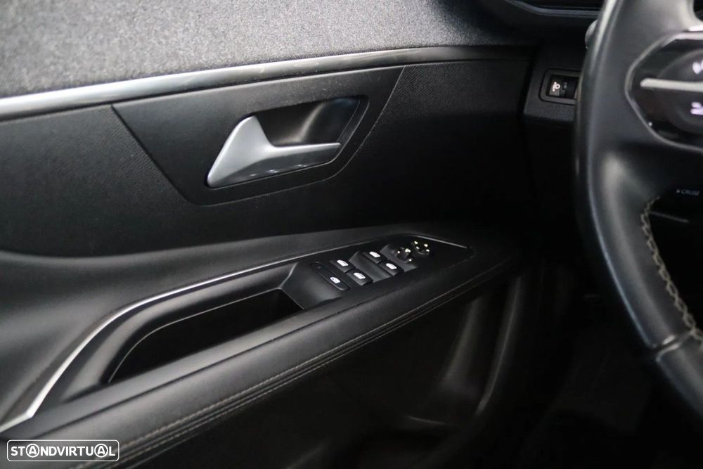 Peugeot 3008 — fotografia 10