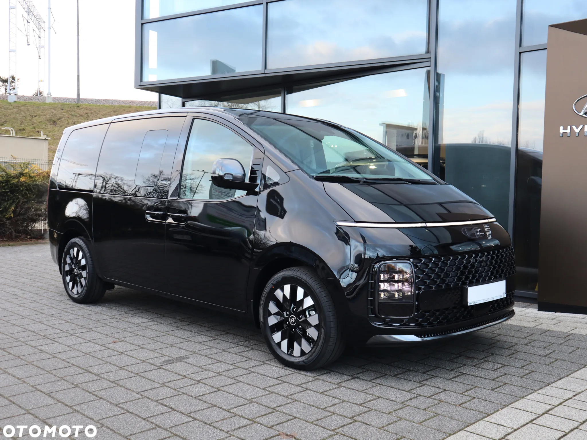 Hyundai Staria - 5