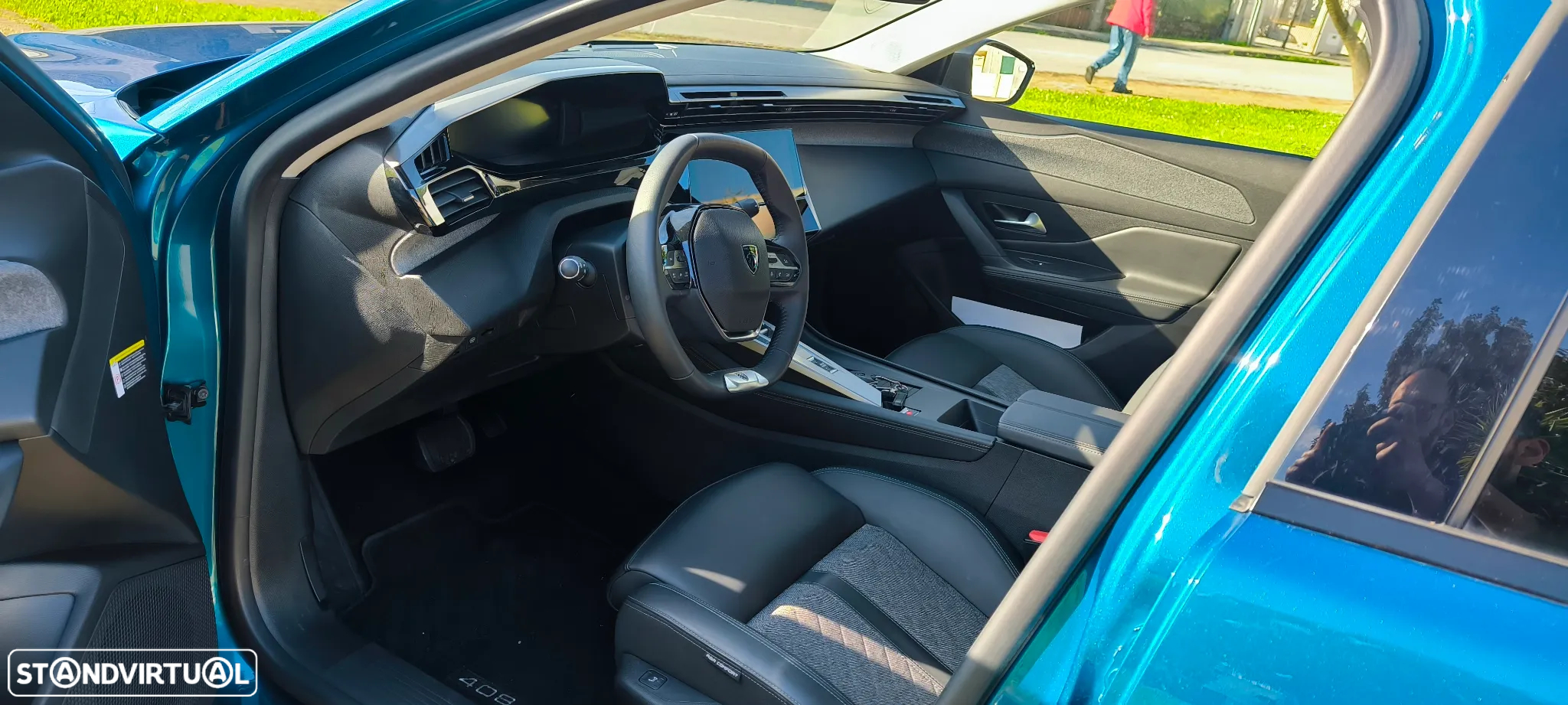 Peugeot 408 1.2 PureTech Allure Pack EAT8 - 27