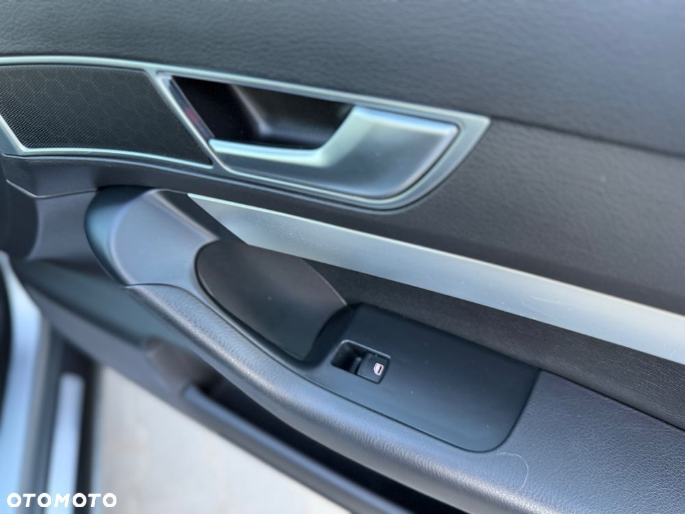 Audi A6 Avant 2.0 TFSI multitronic - 28