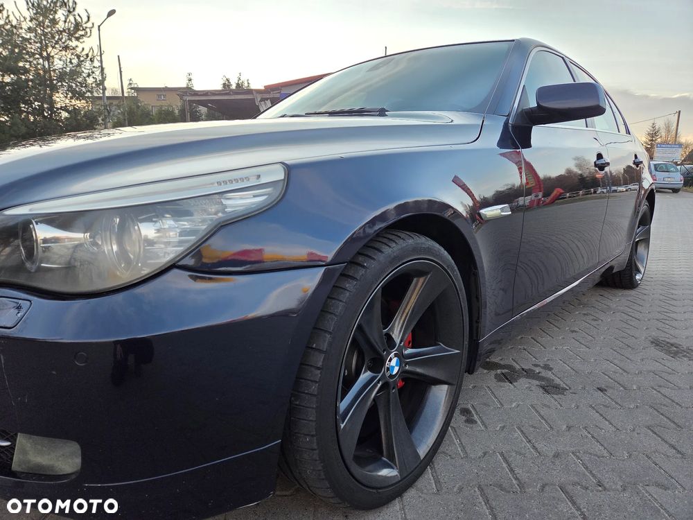 BMW Seria 5 523i - 18