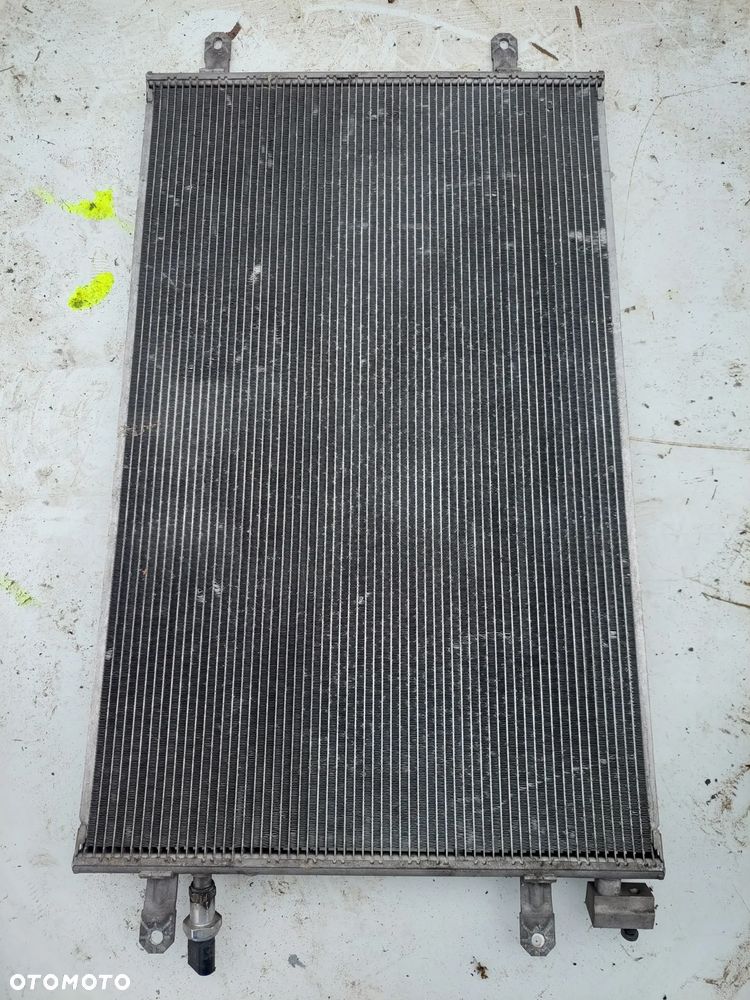 AUDI A6 C6 3.0 TDI CHŁODNICA WODY AUTOMAT 4F0121251AG - 2