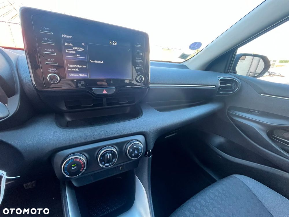 Toyota Yaris 1.5 Comfort - 11