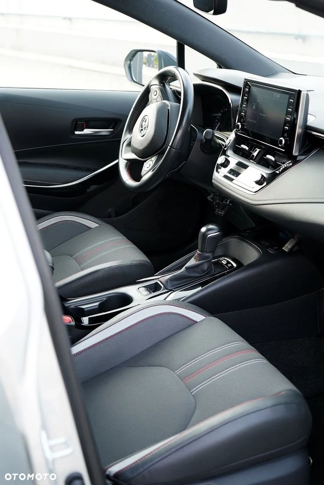 Toyota Corolla 2.0 GR Sport - 17