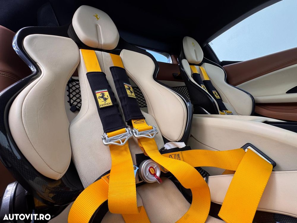 Ferrari 296 GTB - 30