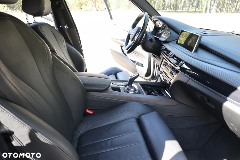 BMW X5 M M50d - 17