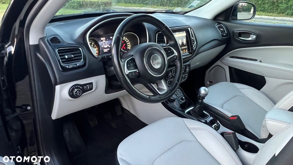 Jeep Compass 2.0 MultiJet Active Drive Limited - 18