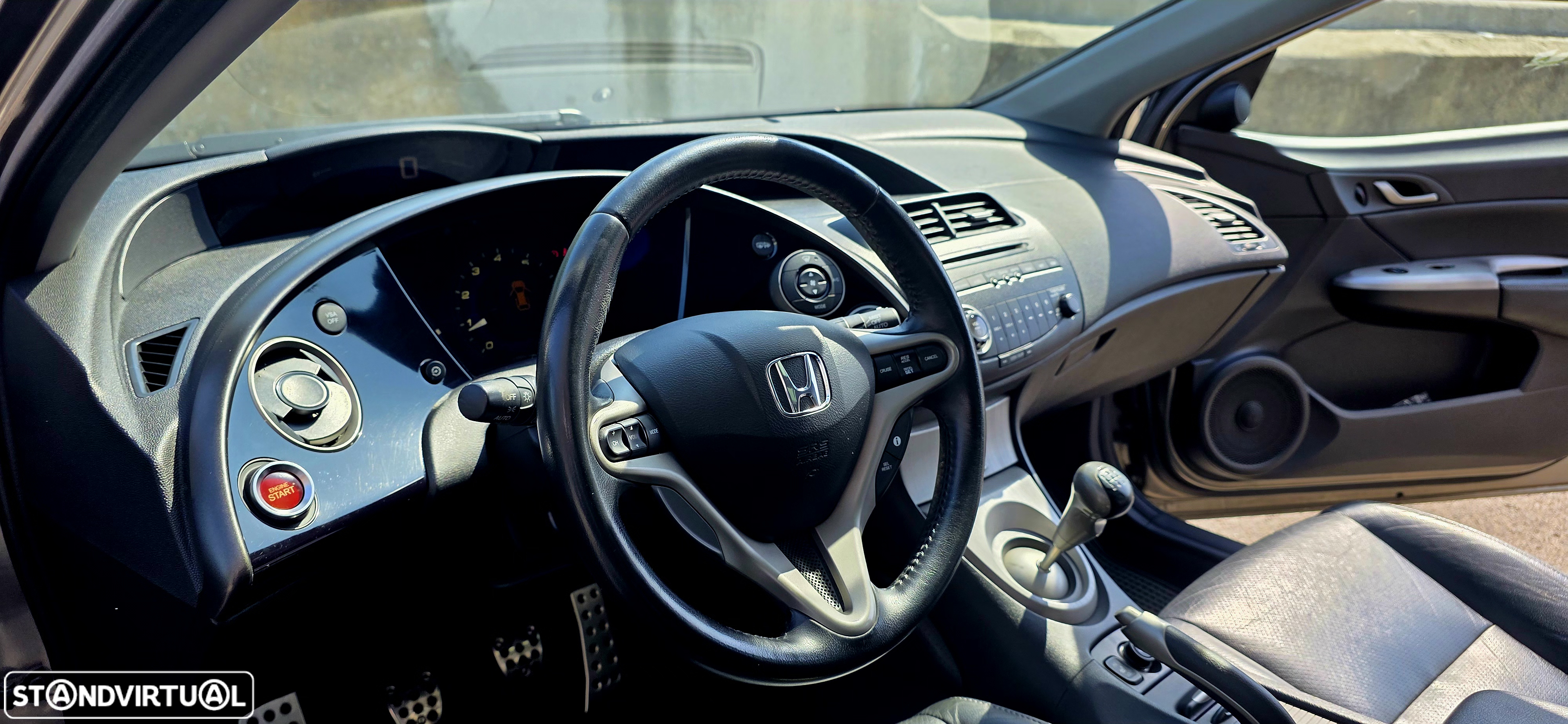 Honda Civic 1.8 Sport - 18