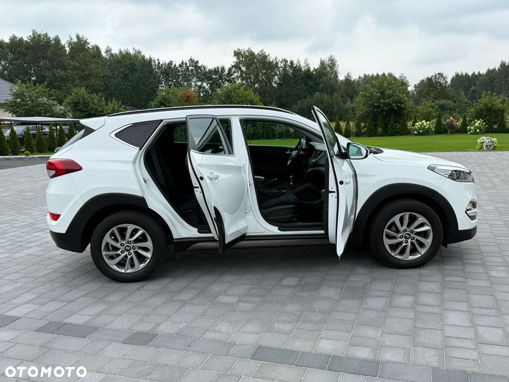 Hyundai Tucson 2.0 CRDI BlueDrive Comfort 2WD - 14