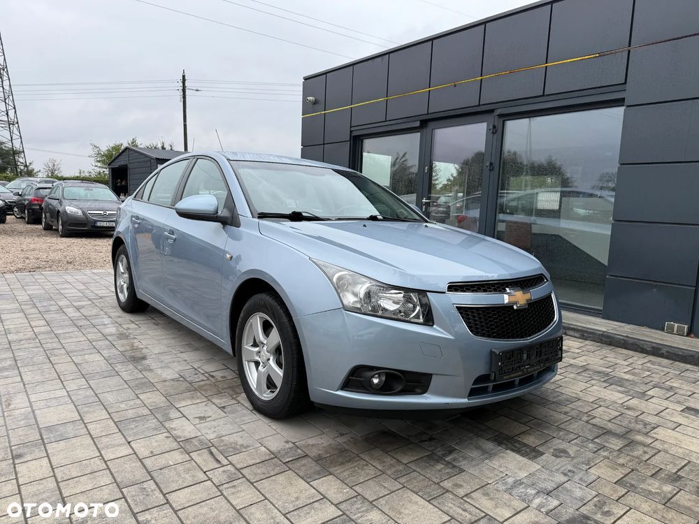 Chevrolet Cruze 1.6 LS - 9