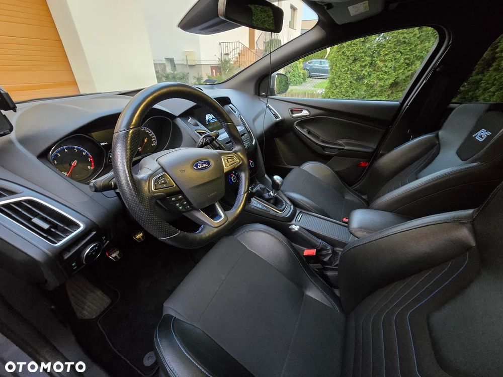 Ford Focus 2.3 EcoBoost RS - 18
