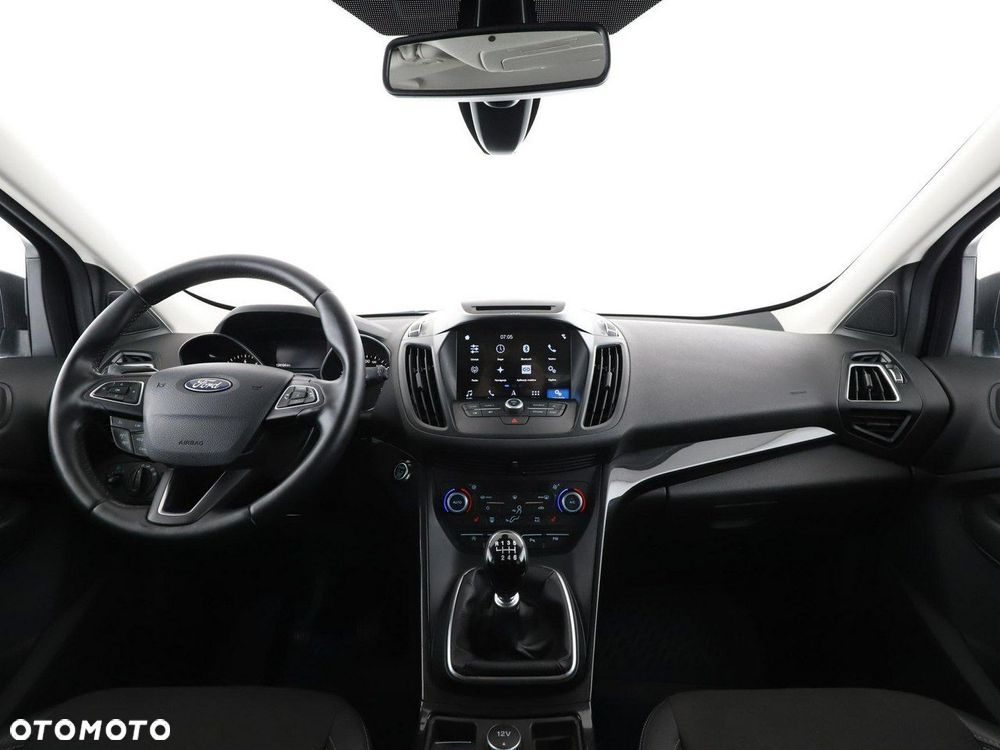 Ford Kuga 1.5 EcoBoost 2x4 Titanium - 16