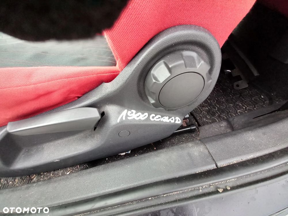OPEL CORSA D FOTELE KANAPA KOMPLET 3 DRZWI CZERWONE - 4