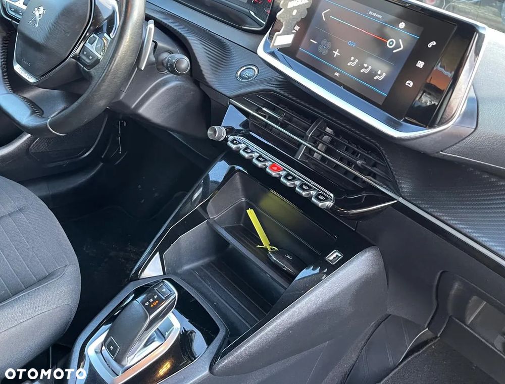 Peugeot 208 PureTech 100 EAT8 Allure Pack - 19