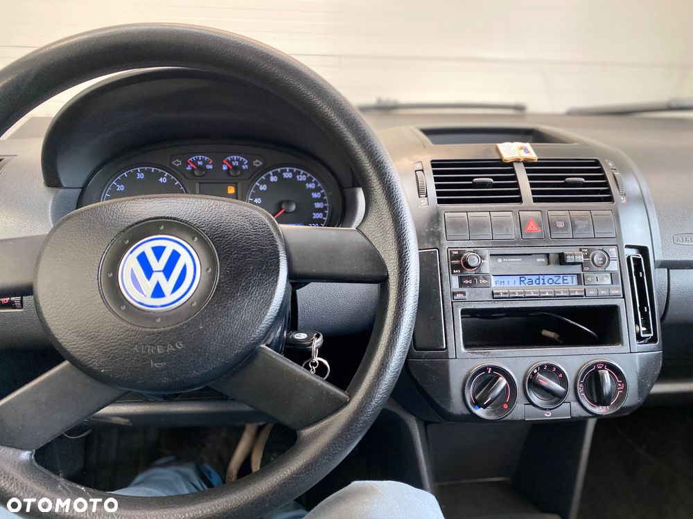 Volkswagen Polo 1.4 16V Basis - 21