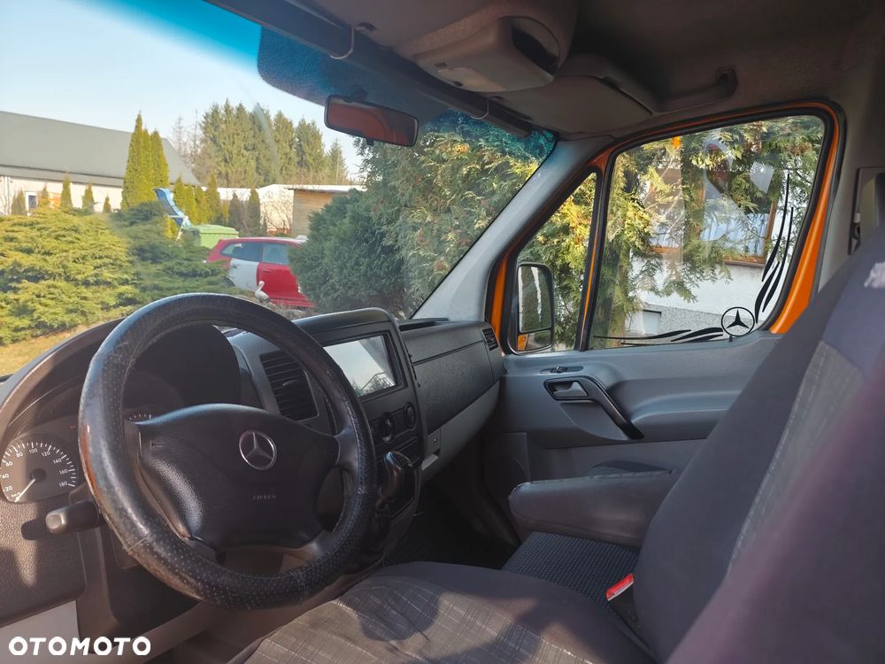Mercedes-Benz Sprinter - 17