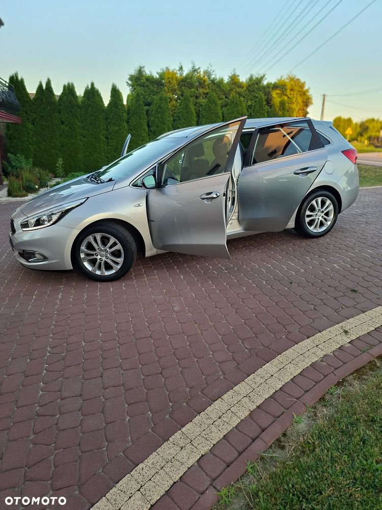 Kia Ceed 1.6 GDI Fifa World Cup Edition - 5