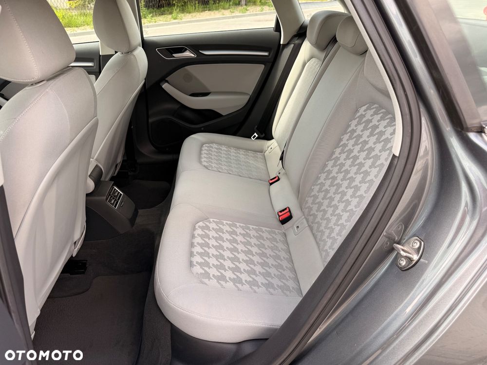 Audi A3 Sportback 1.4 TFSI Attraction - 27