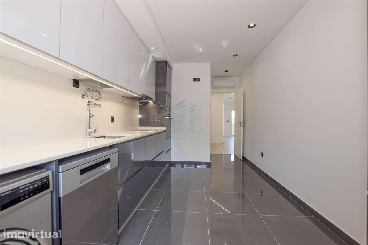 Apartamento T3 com Varandas - Torres Novas - Grande imagem: 3/23
