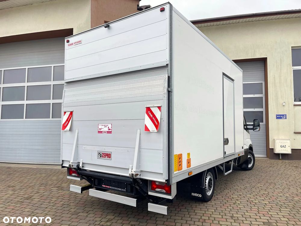 Iveco Daily Izoterma Winda - 4