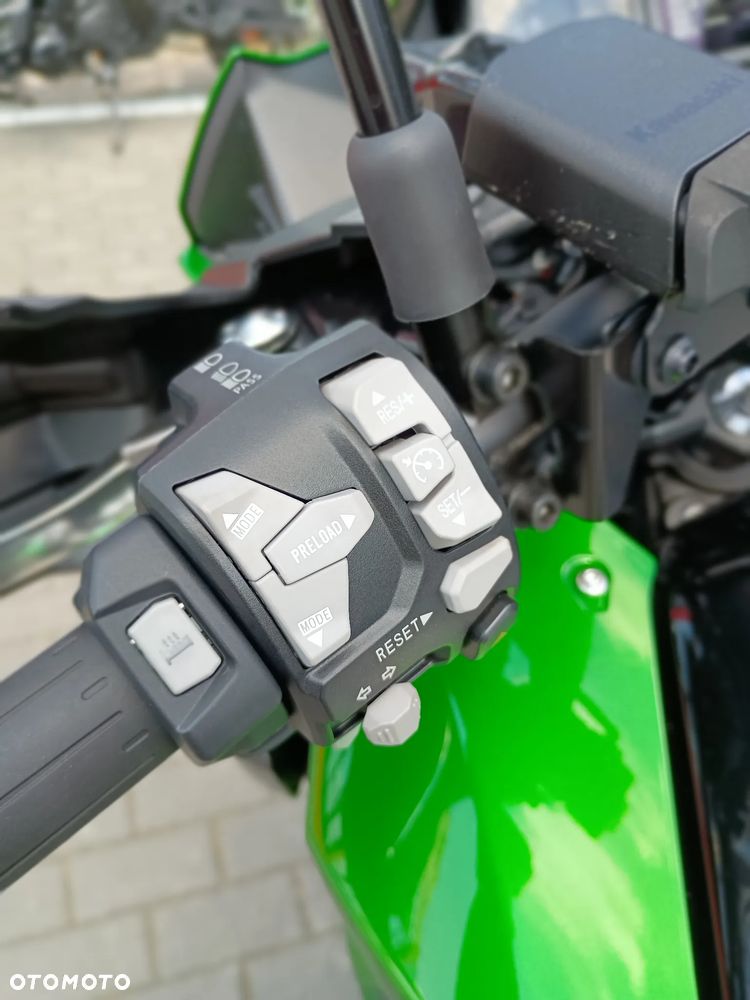 Kawasaki Versys 1000 - 8