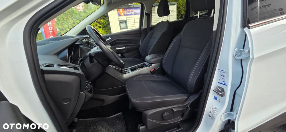 Ford Kuga 1.5 EcoBoost 2x4 Titanium - 31