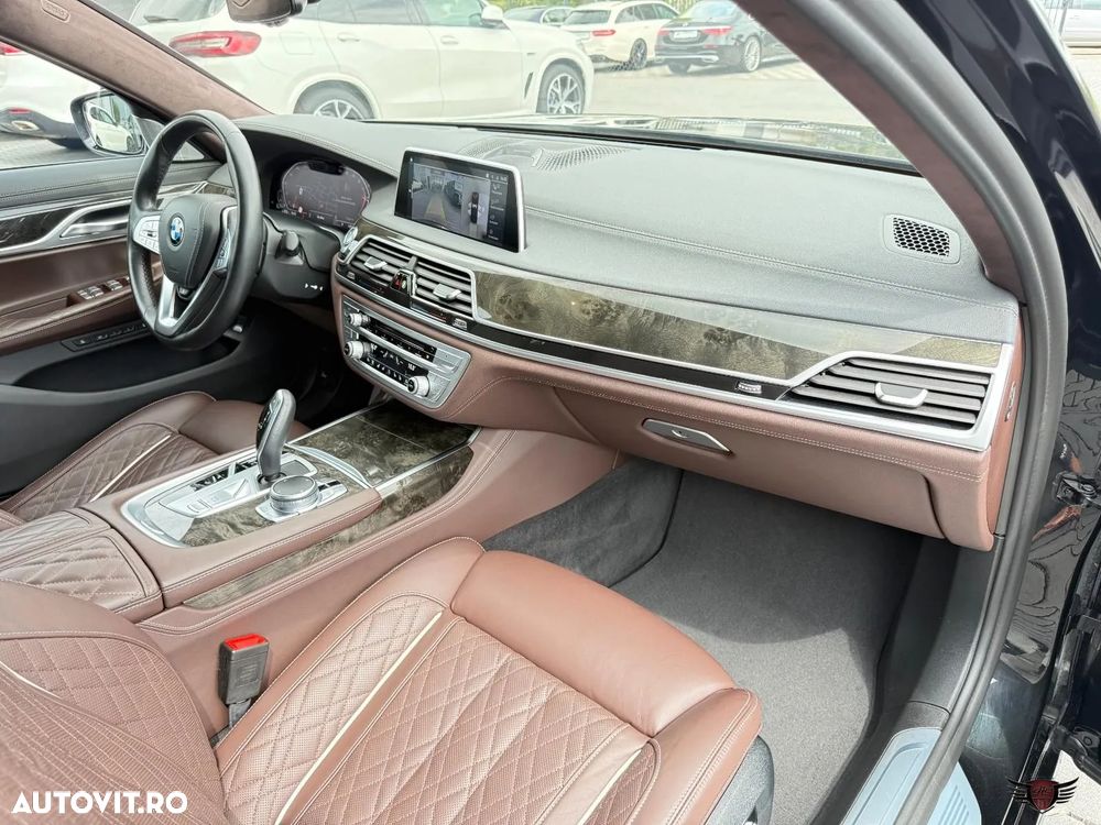 BMW Seria 7 740d xDrive MHEV - 22