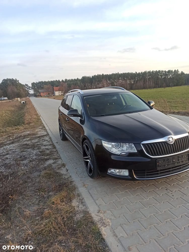 Skoda Superb Combi 1.8 TSI DSG Active - 2