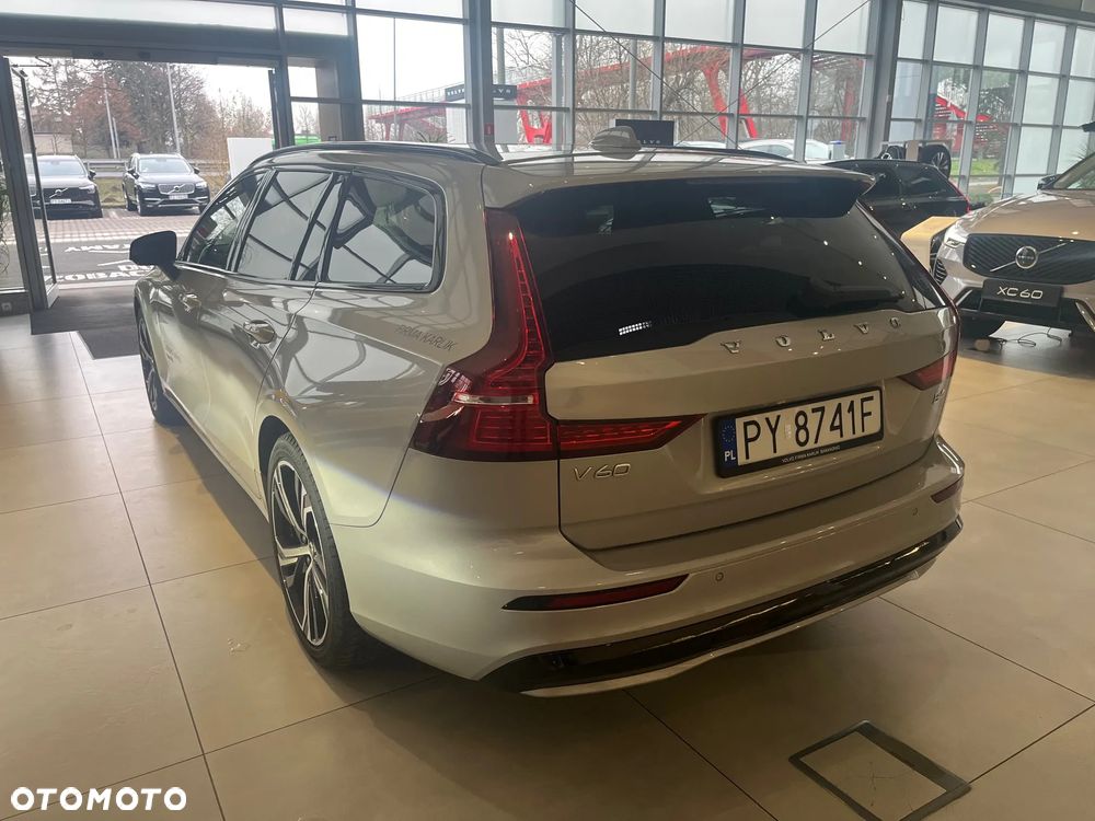 Volvo V60 B4 B Plus Dark - 4