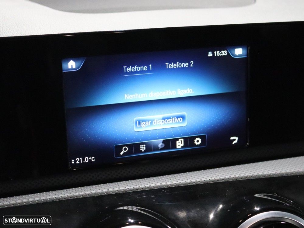 Mercedes-Benz A 180 d AMG Line - 28