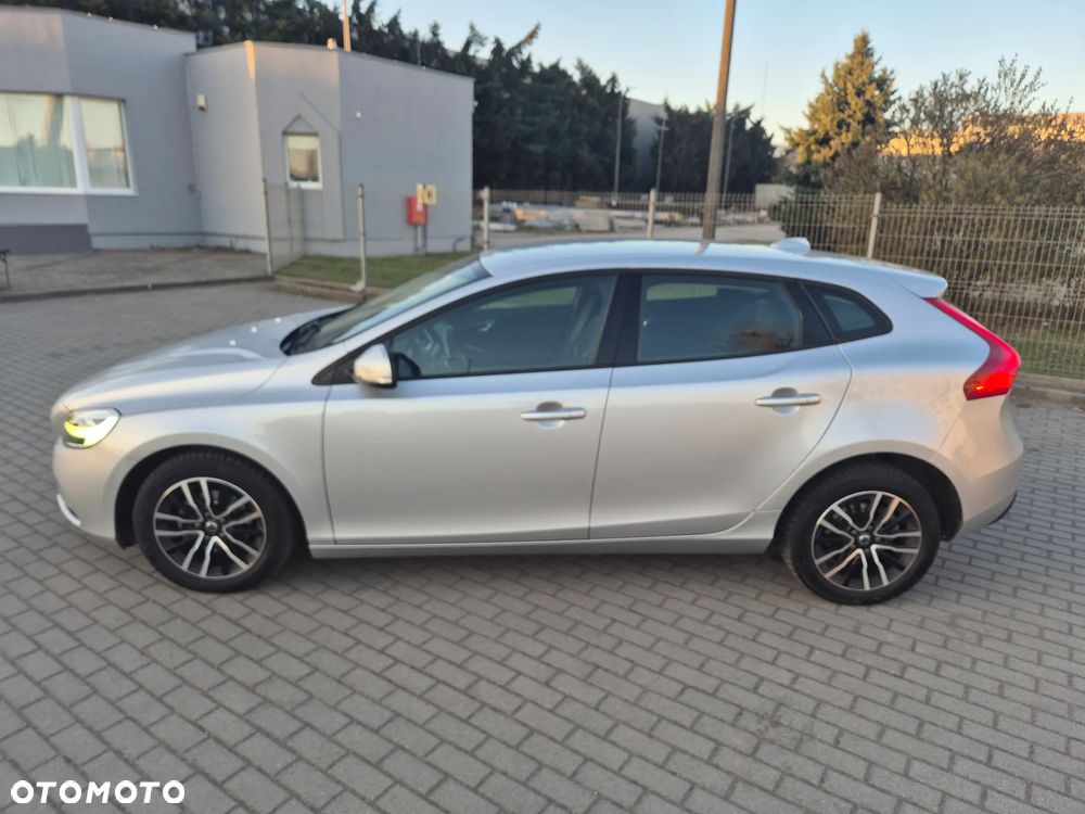 Volvo V40 D2 Inscription - 23