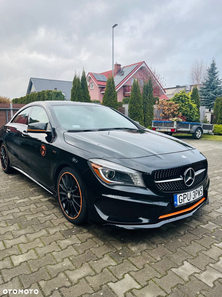 Mercedes-Benz CLA 250 7G-DCT AMG Line - 2