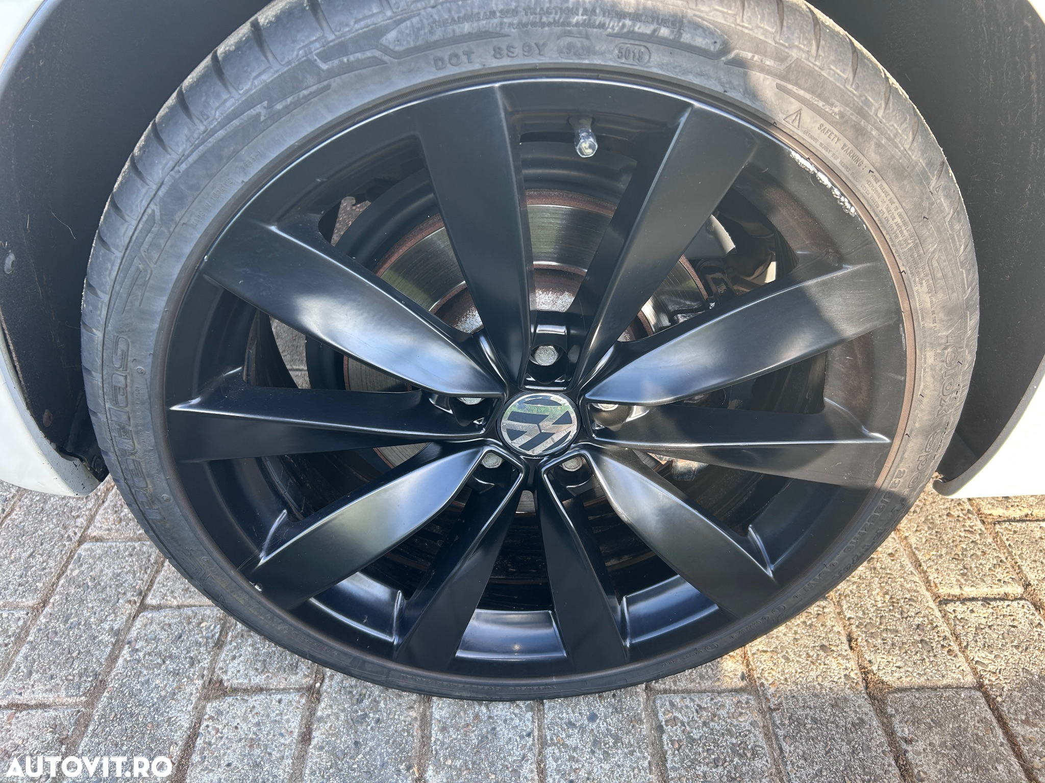 Volkswagen Scirocco R 2.0 TSI DSG - 7